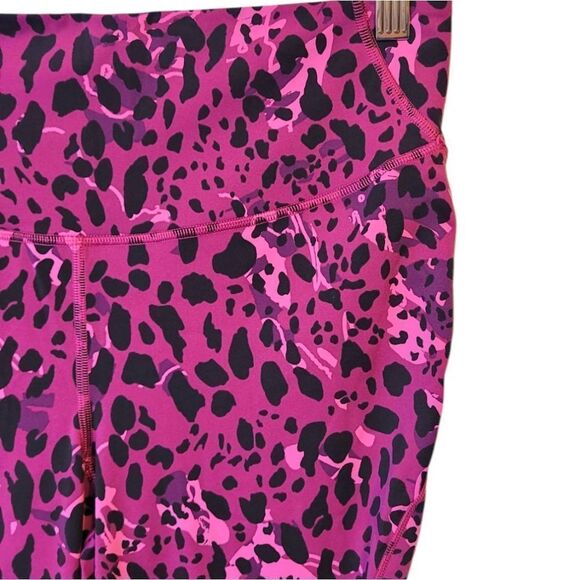Lululemon Women's Pink Leopard Print Cropped Ankle Leggings Size 10 - Picture 4 of 5